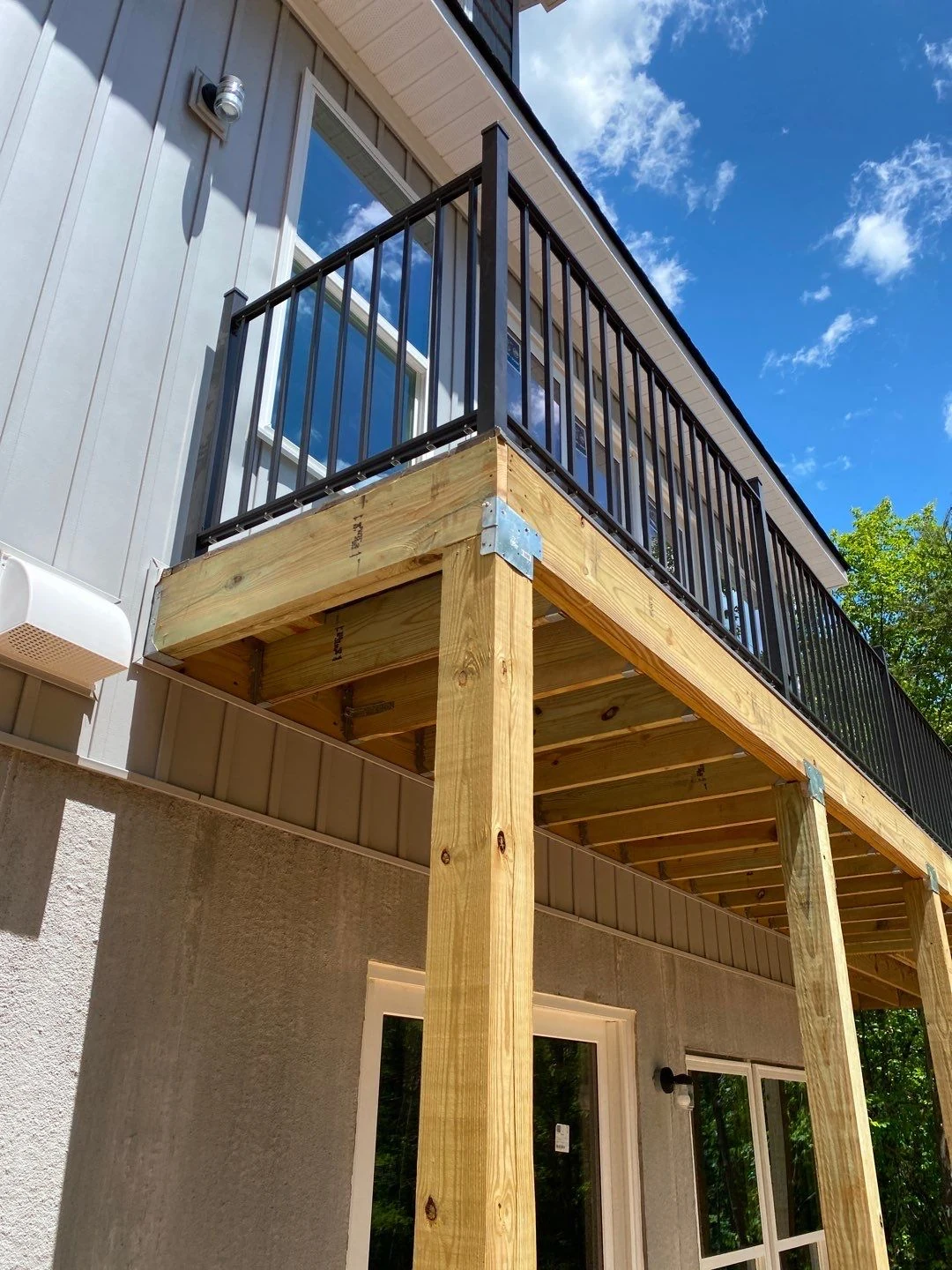 Deck build with metal railing